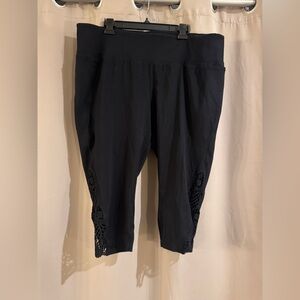 Plus Size LIVI Black Cropped Leggings  with Lace Detail
